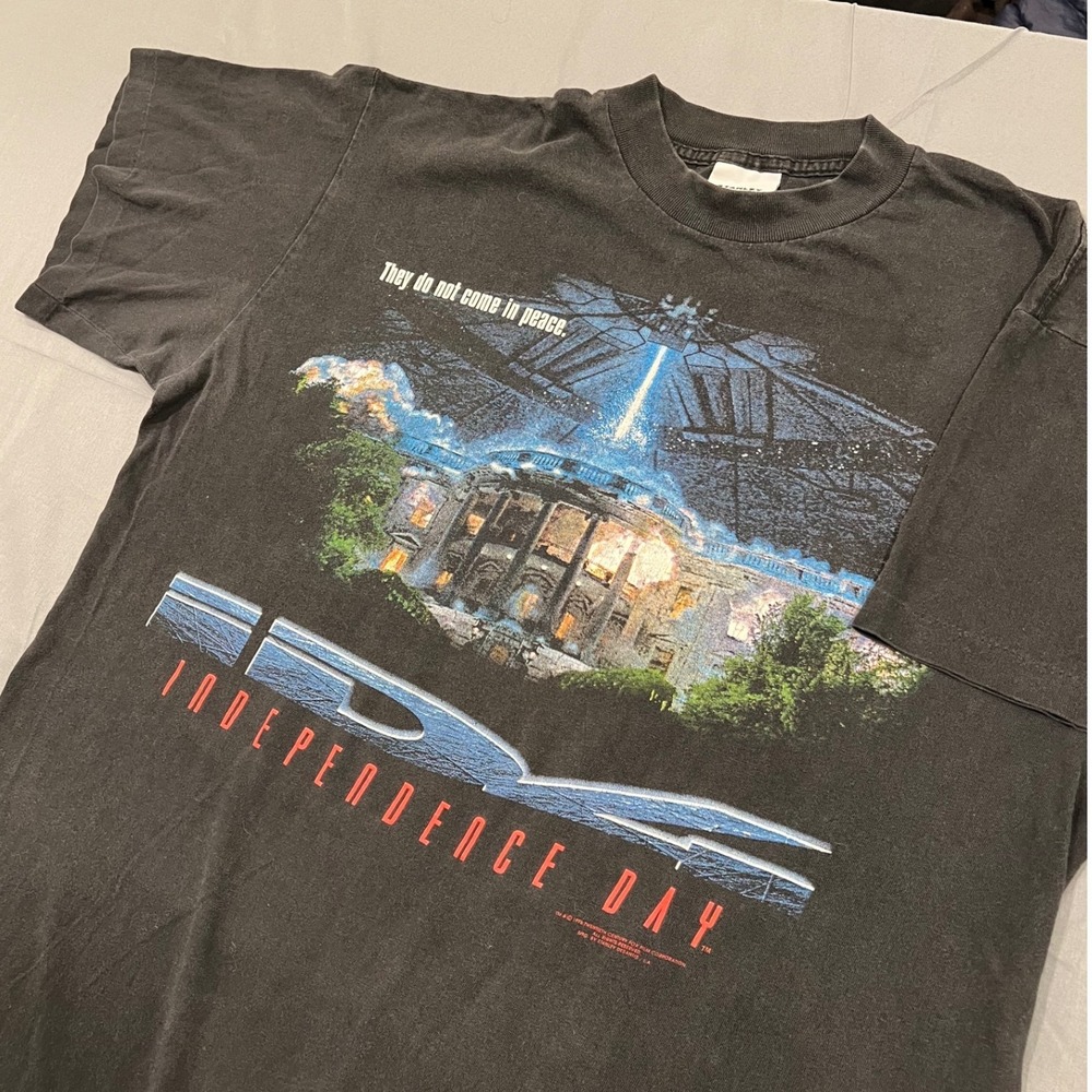 Vintage 1996 Independence Day ID4 Movie Shirt Stanley Desantis Large Sci-Fi Tee